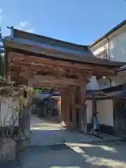 宝亀院の山門