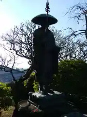 寳藏院の像