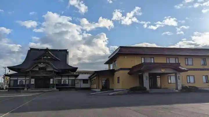 崇賢寺の本殿・本堂