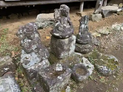 茶湯寺の仏像