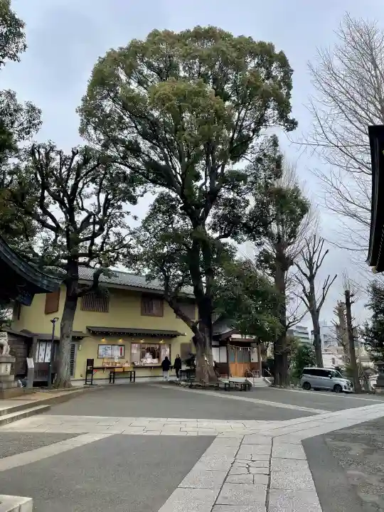 中目黒八幡神社の{uncategorized: "未分類", other: "その他", undefined: "問題あり", building: "その他建物", grave: "お墓", sacred_gate: "鳥居", guardian: "狛犬", statue: "像", buddha: "仏像", history: "歴史", nature: "自然", garden: "庭園", animal: "動物", pagoda: "塔", temizu: "手水舎", mountain_gate: "山門・神門", sanctuary: "本殿・本堂", subordinate: "末社・摂社", art: "芸術", scenery: "景色", jizo: "地蔵", ema: "絵馬", goshuin: "御朱印", omikuji: "おみくじ", items: "授与品その他", amulet: "お守り", goshuincho: "御朱印帳", eats: "食事", festival: "お祭り", votive_dance: "神楽", shichigosan: "七五三参", wedding: "結婚式", experience: "体験その他", initially: "初詣", around: "周辺", anti_infection: "感染症対策"}