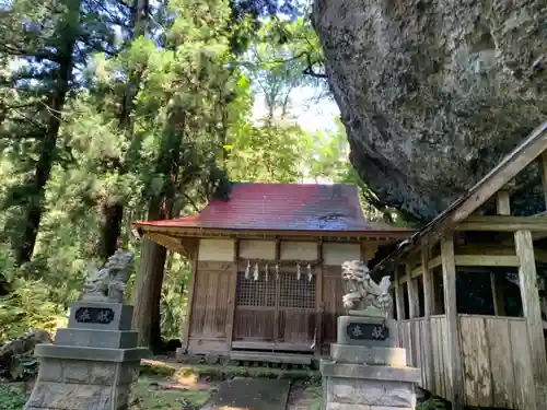 大矢谷白山神社の本殿