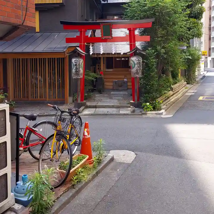 五十稲荷神社(栄寿稲荷神社)の鳥居
