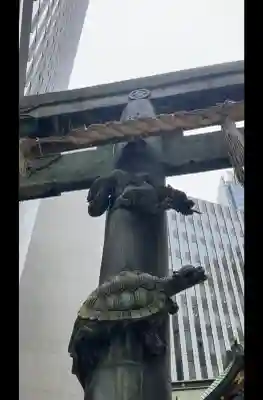 虎ノ門金刀比羅宮の{uncategorized: "未分類", other: "その他", undefined: "問題あり", building: "その他建物", grave: "お墓", sacred_gate: "鳥居", guardian: "狛犬", statue: "像", buddha: "仏像", history: "歴史", nature: "自然", garden: "庭園", animal: "動物", pagoda: "塔", temizu: "手水舎", mountain_gate: "山門・神門", sanctuary: "本殿・本堂", subordinate: "末社・摂社", art: "芸術", scenery: "景色", jizo: "地蔵", ema: "絵馬", goshuin: "御朱印", omikuji: "おみくじ", items: "授与品その他", amulet: "お守り", goshuincho: "御朱印帳", eats: "食事", festival: "お祭り", votive_dance: "神楽", shichigosan: "七五三参", wedding: "結婚式", experience: "体験その他", initially: "初詣", around: "周辺", anti_infection: "感染症対策"}