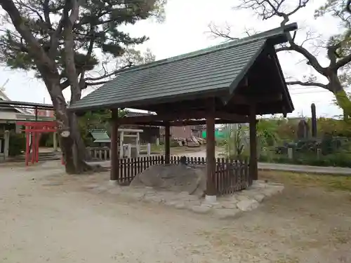 鳥出神社の手水舎