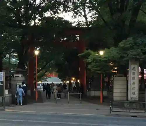 花園神社の鳥居