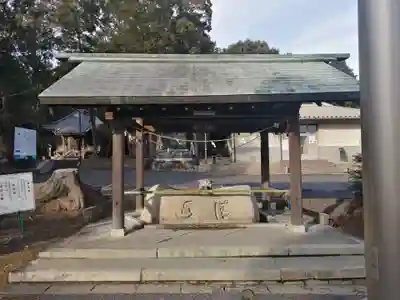 伊奈冨神社の手水舎