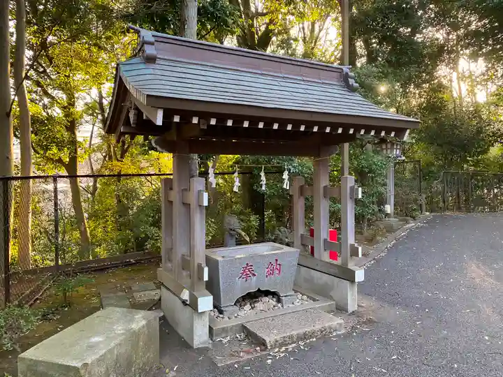 茅ヶ崎杉山神社の手水舎