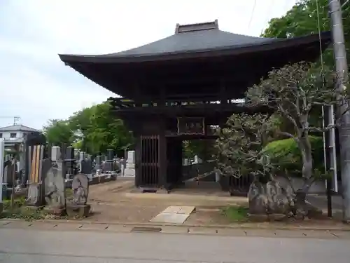 福満寺の山門