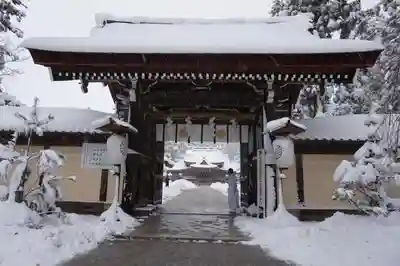 多賀大社の山門・神門