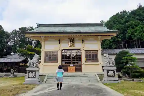 八柱社の本殿・本堂