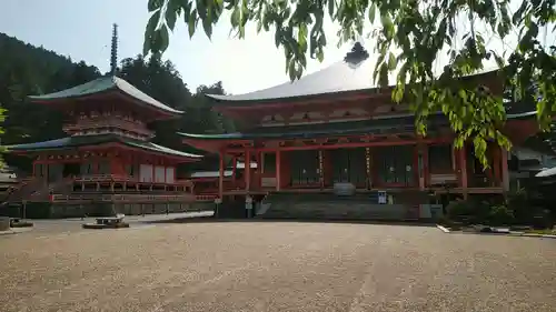 比叡山延暦寺の本殿・本堂