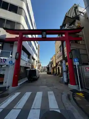 鶴岡八幡宮の{uncategorized: "未分類", other: "その他", undefined: "問題あり", building: "その他建物", grave: "お墓", sacred_gate: "鳥居", guardian: "狛犬", statue: "像", buddha: "仏像", history: "歴史", nature: "自然", garden: "庭園", animal: "動物", pagoda: "塔", temizu: "手水舎", mountain_gate: "山門・神門", sanctuary: "本殿・本堂", subordinate: "末社・摂社", art: "芸術", scenery: "景色", jizo: "地蔵", ema: "絵馬", goshuin: "御朱印", omikuji: "おみくじ", items: "授与品その他", amulet: "お守り", goshuincho: "御朱印帳", eats: "食事", festival: "お祭り", votive_dance: "神楽", shichigosan: "七五三参", wedding: "結婚式", experience: "体験その他", initially: "初詣", around: "周辺", anti_infection: "感染症対策"}