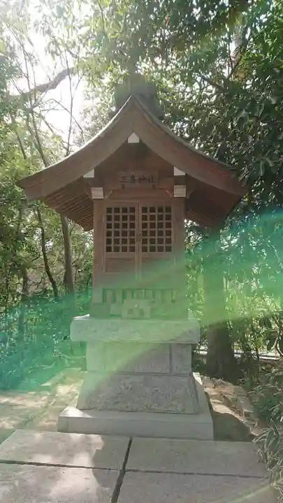 越ヶ谷久伊豆神社の末社・摂社