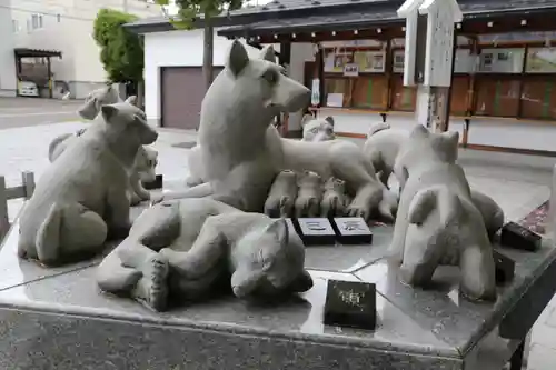 西野神社の狛犬