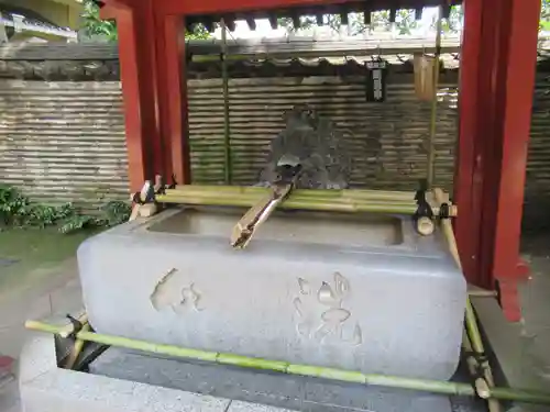 待乳山聖天（本龍院）の手水舎