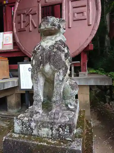 聖神社の狛犬