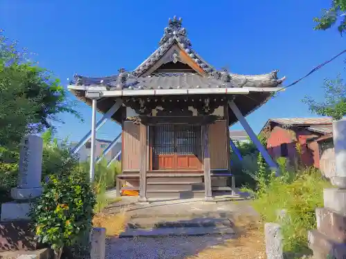 薬師寺の本殿・本堂