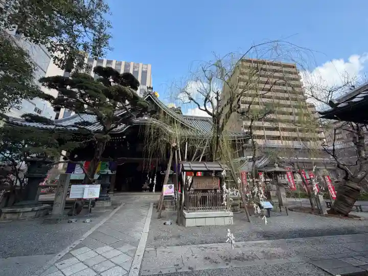 頂法寺(六角堂)の{uncategorized: "未分類", other: "その他", undefined: "問題あり", building: "その他建物", grave: "お墓", sacred_gate: "鳥居", guardian: "狛犬", statue: "像", buddha: "仏像", history: "歴史", nature: "自然", garden: "庭園", animal: "動物", pagoda: "塔", temizu: "手水舎", mountain_gate: "山門・神門", sanctuary: "本殿・本堂", subordinate: "末社・摂社", art: "芸術", scenery: "景色", jizo: "地蔵", ema: "絵馬", goshuin: "御朱印", omikuji: "おみくじ", items: "授与品その他", amulet: "お守り", goshuincho: "御朱印帳", eats: "食事", festival: "お祭り", votive_dance: "神楽", shichigosan: "七五三参", wedding: "結婚式", experience: "体験その他", initially: "初詣", around: "周辺", anti_infection: "感染症対策"}