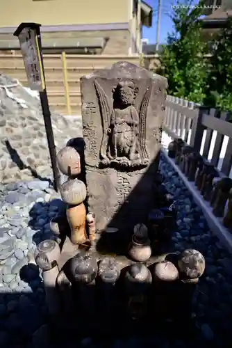 神鳥前川神社の仏像