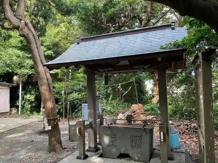 十二所神社の手水舎