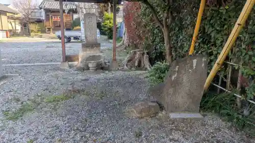 白山神社の{uncategorized: "未分類", other: "その他", undefined: "問題あり", building: "その他建物", grave: "お墓", sacred_gate: "鳥居", guardian: "狛犬", statue: "像", buddha: "仏像", history: "歴史", nature: "自然", garden: "庭園", animal: "動物", pagoda: "塔", temizu: "手水舎", mountain_gate: "山門・神門", sanctuary: "本殿・本堂", subordinate: "末社・摂社", art: "芸術", scenery: "景色", jizo: "地蔵", ema: "絵馬", goshuin: "御朱印", omikuji: "おみくじ", items: "授与品その他", amulet: "お守り", goshuincho: "御朱印帳", eats: "食事", festival: "お祭り", votive_dance: "神楽", shichigosan: "七五三参", wedding: "結婚式", experience: "体験その他", initially: "初詣", around: "周辺", anti_infection: "感染症対策"}