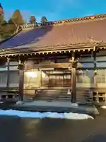 万蔵寺の本殿・本堂