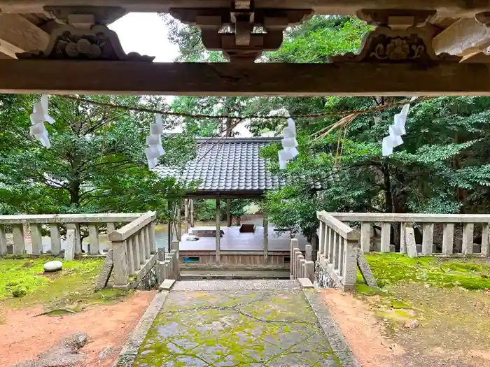 阿奈志神社の建物その他