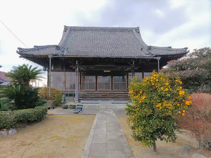歴明寺の本殿・本堂