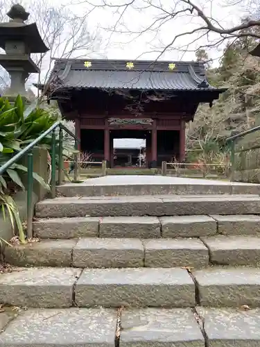 妙本寺の山門・神門
