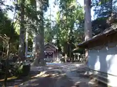 原地神社の建物その他