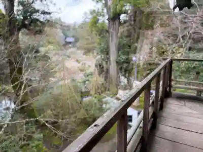 那谷寺の{uncategorized: "未分類", other: "その他", undefined: "問題あり", building: "その他建物", grave: "お墓", sacred_gate: "鳥居", guardian: "狛犬", statue: "像", buddha: "仏像", history: "歴史", nature: "自然", garden: "庭園", animal: "動物", pagoda: "塔", temizu: "手水舎", mountain_gate: "山門・神門", sanctuary: "本殿・本堂", subordinate: "末社・摂社", art: "芸術", scenery: "景色", jizo: "地蔵", ema: "絵馬", goshuin: "御朱印", omikuji: "おみくじ", items: "授与品その他", amulet: "お守り", goshuincho: "御朱印帳", eats: "食事", festival: "お祭り", votive_dance: "神楽", shichigosan: "七五三参", wedding: "結婚式", experience: "体験その他", initially: "初詣", around: "周辺", anti_infection: "感染症対策"}