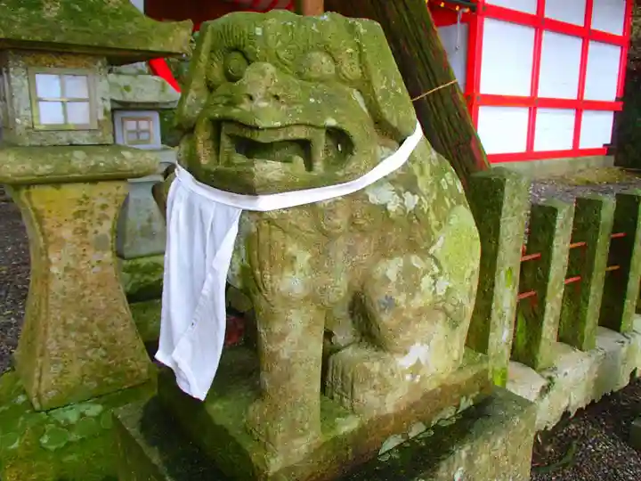 宇久井神社の狛犬