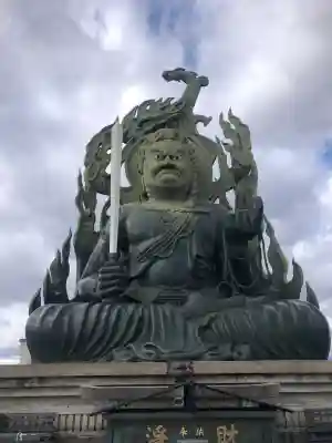 大本山成田山仙台分院の{uncategorized: "未分類", other: "その他", undefined: "問題あり", building: "その他建物", grave: "お墓", sacred_gate: "鳥居", guardian: "狛犬", statue: "像", buddha: "仏像", history: "歴史", nature: "自然", garden: "庭園", animal: "動物", pagoda: "塔", temizu: "手水舎", mountain_gate: "山門・神門", sanctuary: "本殿・本堂", subordinate: "末社・摂社", art: "芸術", scenery: "景色", jizo: "地蔵", ema: "絵馬", goshuin: "御朱印", omikuji: "おみくじ", items: "授与品その他", amulet: "お守り", goshuincho: "御朱印帳", eats: "食事", festival: "お祭り", votive_dance: "神楽", shichigosan: "七五三参", wedding: "結婚式", experience: "体験その他", initially: "初詣", around: "周辺", anti_infection: "感染症対策"}