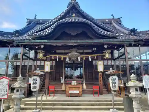 本折日吉神社の本殿