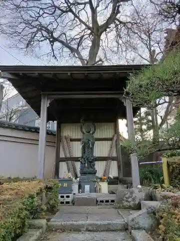 光明寺の{uncategorized: "未分類", other: "その他", undefined: "問題あり", building: "その他建物", grave: "お墓", sacred_gate: "鳥居", guardian: "狛犬", statue: "像", buddha: "仏像", history: "歴史", nature: "自然", garden: "庭園", animal: "動物", pagoda: "塔", temizu: "手水舎", mountain_gate: "山門・神門", sanctuary: "本殿・本堂", subordinate: "末社・摂社", art: "芸術", scenery: "景色", jizo: "地蔵", ema: "絵馬", goshuin: "御朱印", omikuji: "おみくじ", items: "授与品その他", amulet: "お守り", goshuincho: "御朱印帳", eats: "食事", festival: "お祭り", votive_dance: "神楽", shichigosan: "七五三参", wedding: "結婚式", experience: "体験その他", initially: "初詣", around: "周辺", anti_infection: "感染症対策"}