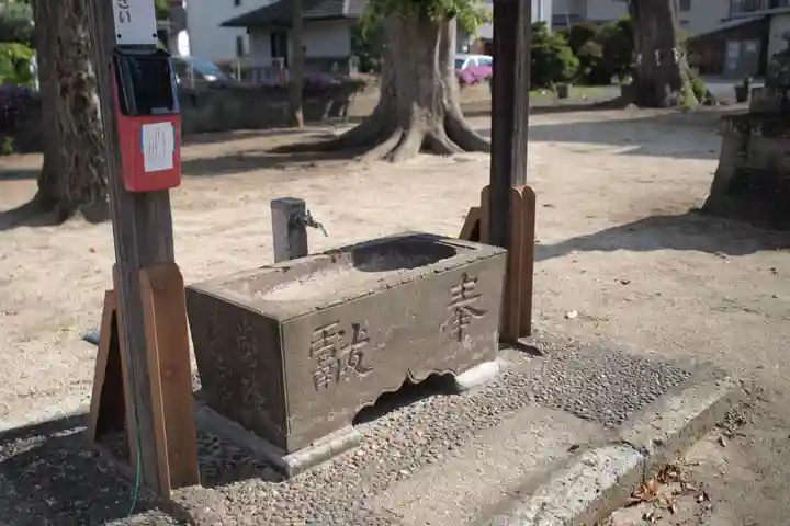 春日神社の手水舎