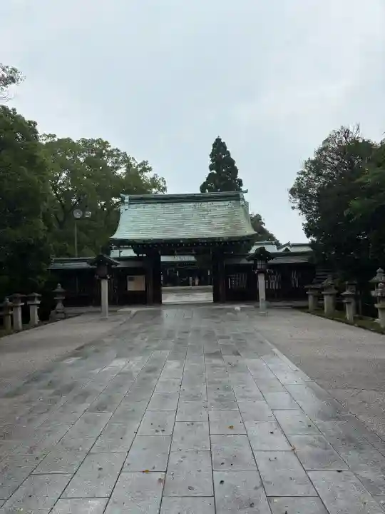 遠石八幡宮の{uncategorized: "未分類", other: "その他", undefined: "問題あり", building: "その他建物", grave: "お墓", sacred_gate: "鳥居", guardian: "狛犬", statue: "像", buddha: "仏像", history: "歴史", nature: "自然", garden: "庭園", animal: "動物", pagoda: "塔", temizu: "手水舎", mountain_gate: "山門・神門", sanctuary: "本殿・本堂", subordinate: "末社・摂社", art: "芸術", scenery: "景色", jizo: "地蔵", ema: "絵馬", goshuin: "御朱印", omikuji: "おみくじ", items: "授与品その他", amulet: "お守り", goshuincho: "御朱印帳", eats: "食事", festival: "お祭り", votive_dance: "神楽", shichigosan: "七五三参", wedding: "結婚式", experience: "体験その他", initially: "初詣", around: "周辺", anti_infection: "感染症対策"}