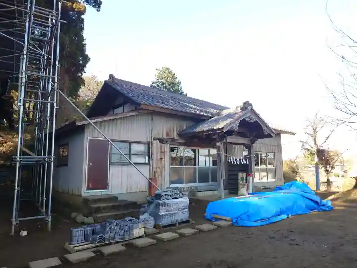 手白神社の{uncategorized: "未分類", other: "その他", undefined: "問題あり", building: "その他建物", grave: "お墓", sacred_gate: "鳥居", guardian: "狛犬", statue: "像", buddha: "仏像", history: "歴史", nature: "自然", garden: "庭園", animal: "動物", pagoda: "塔", temizu: "手水舎", mountain_gate: "山門・神門", sanctuary: "本殿・本堂", subordinate: "末社・摂社", art: "芸術", scenery: "景色", jizo: "地蔵", ema: "絵馬", goshuin: "御朱印", omikuji: "おみくじ", items: "授与品その他", amulet: "お守り", goshuincho: "御朱印帳", eats: "食事", festival: "お祭り", votive_dance: "神楽", shichigosan: "七五三参", wedding: "結婚式", experience: "体験その他", initially: "初詣", around: "周辺", anti_infection: "感染症対策"}