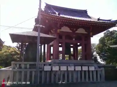 池上本門寺の{uncategorized: "未分類", other: "その他", undefined: "問題あり", building: "その他建物", grave: "お墓", sacred_gate: "鳥居", guardian: "狛犬", statue: "像", buddha: "仏像", history: "歴史", nature: "自然", garden: "庭園", animal: "動物", pagoda: "塔", temizu: "手水舎", mountain_gate: "山門・神門", sanctuary: "本殿・本堂", subordinate: "末社・摂社", art: "芸術", scenery: "景色", jizo: "地蔵", ema: "絵馬", goshuin: "御朱印", omikuji: "おみくじ", items: "授与品その他", amulet: "お守り", goshuincho: "御朱印帳", eats: "食事", festival: "お祭り", votive_dance: "神楽", shichigosan: "七五三参", wedding: "結婚式", experience: "体験その他", initially: "初詣", around: "周辺", anti_infection: "感染症対策"}