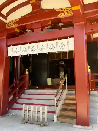 素盞雄神社の{uncategorized: "未分類", other: "その他", undefined: "問題あり", building: "その他建物", grave: "お墓", sacred_gate: "鳥居", guardian: "狛犬", statue: "像", buddha: "仏像", history: "歴史", nature: "自然", garden: "庭園", animal: "動物", pagoda: "塔", temizu: "手水舎", mountain_gate: "山門・神門", sanctuary: "本殿・本堂", subordinate: "末社・摂社", art: "芸術", scenery: "景色", jizo: "地蔵", ema: "絵馬", goshuin: "御朱印", omikuji: "おみくじ", items: "授与品その他", amulet: "お守り", goshuincho: "御朱印帳", eats: "食事", festival: "お祭り", votive_dance: "神楽", shichigosan: "七五三参", wedding: "結婚式", experience: "体験その他", initially: "初詣", around: "周辺", anti_infection: "感染症対策"}