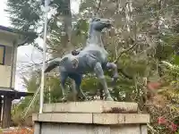 越中一宮 髙瀬神社の{uncategorized: "未分類", other: "その他", undefined: "問題あり", building: "その他建物", grave: "お墓", sacred_gate: "鳥居", guardian: "狛犬", statue: "像", buddha: "仏像", history: "歴史", nature: "自然", garden: "庭園", animal: "動物", pagoda: "塔", temizu: "手水舎", mountain_gate: "山門・神門", sanctuary: "本殿・本堂", subordinate: "末社・摂社", art: "芸術", scenery: "景色", jizo: "地蔵", ema: "絵馬", goshuin: "御朱印", omikuji: "おみくじ", items: "授与品その他", amulet: "お守り", goshuincho: "御朱印帳", eats: "食事", festival: "お祭り", votive_dance: "神楽", shichigosan: "七五三参", wedding: "結婚式", experience: "体験その他", initially: "初詣", around: "周辺", anti_infection: "感染症対策"}