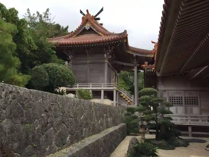 普天満宮の本殿・本堂