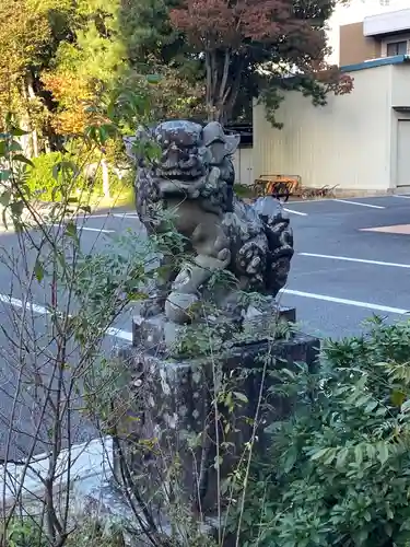 三重縣護國神社の狛犬