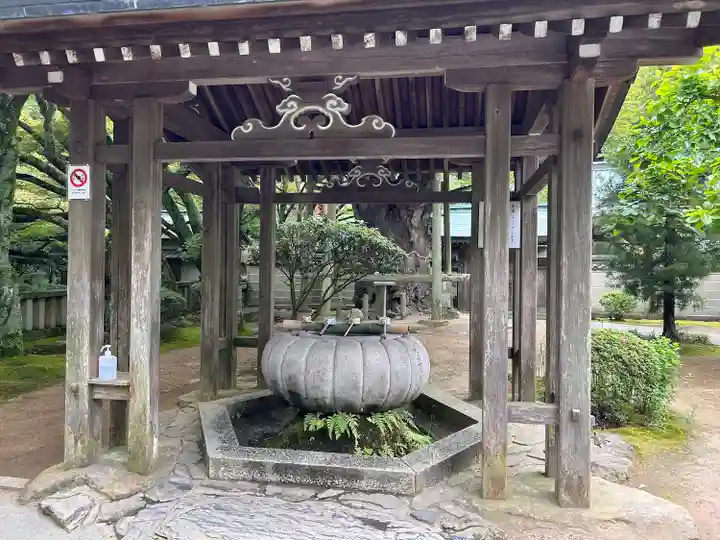 根香寺の手水舎