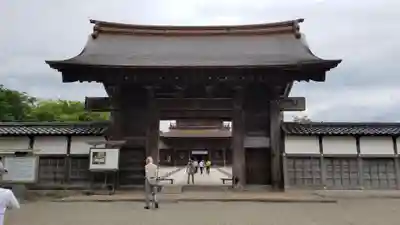 瑞龍寺の山門・神門