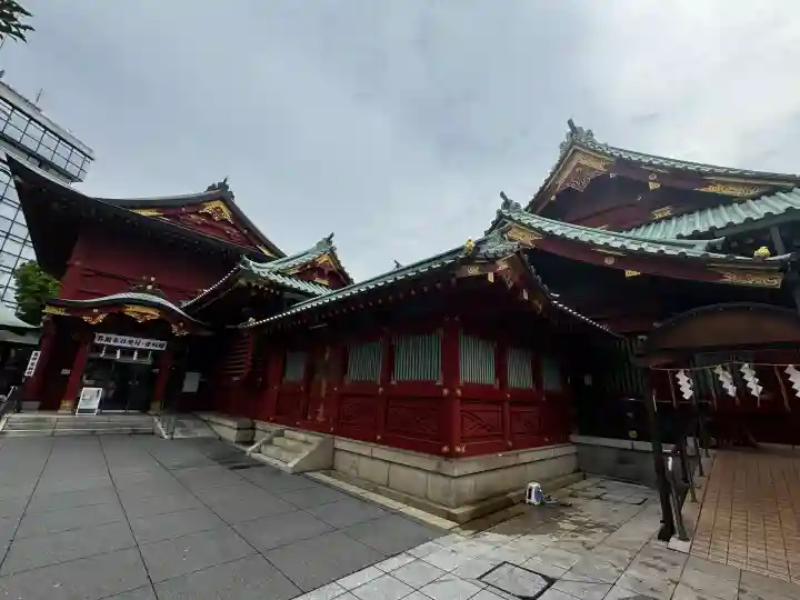 神田神社(神田明神)の{uncategorized: "未分類", other: "その他", undefined: "問題あり", building: "その他建物", grave: "お墓", sacred_gate: "鳥居", guardian: "狛犬", statue: "像", buddha: "仏像", history: "歴史", nature: "自然", garden: "庭園", animal: "動物", pagoda: "塔", temizu: "手水舎", mountain_gate: "山門・神門", sanctuary: "本殿・本堂", subordinate: "末社・摂社", art: "芸術", scenery: "景色", jizo: "地蔵", ema: "絵馬", goshuin: "御朱印", omikuji: "おみくじ", items: "授与品その他", amulet: "お守り", goshuincho: "御朱印帳", eats: "食事", festival: "お祭り", votive_dance: "神楽", shichigosan: "七五三参", wedding: "結婚式", experience: "体験その他", initially: "初詣", around: "周辺", anti_infection: "感染症対策"}