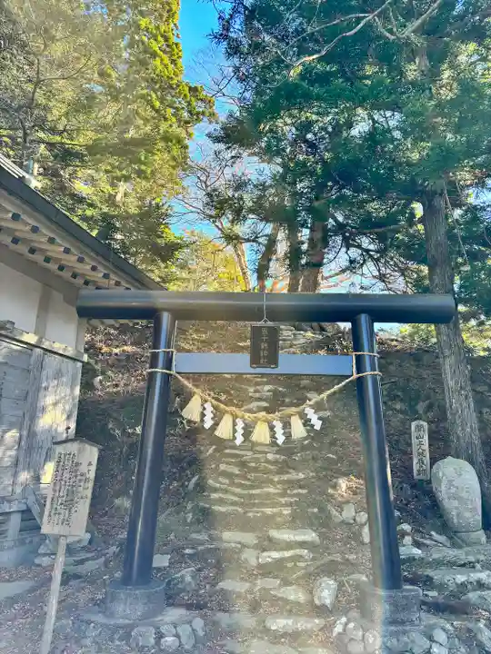 金華山黄金山神社(宮城県)