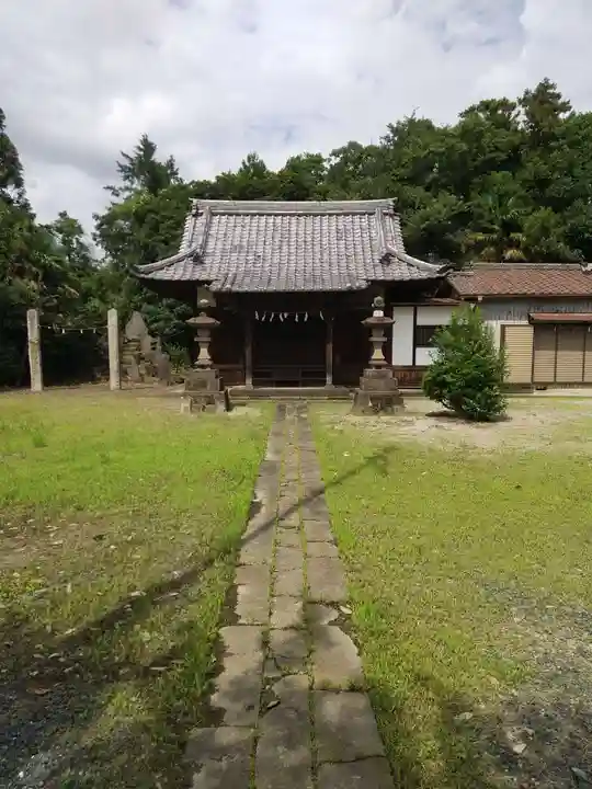 治子神社の本殿・本堂