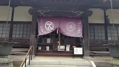 天台宗　長窪山　正覚寺の本殿・本堂